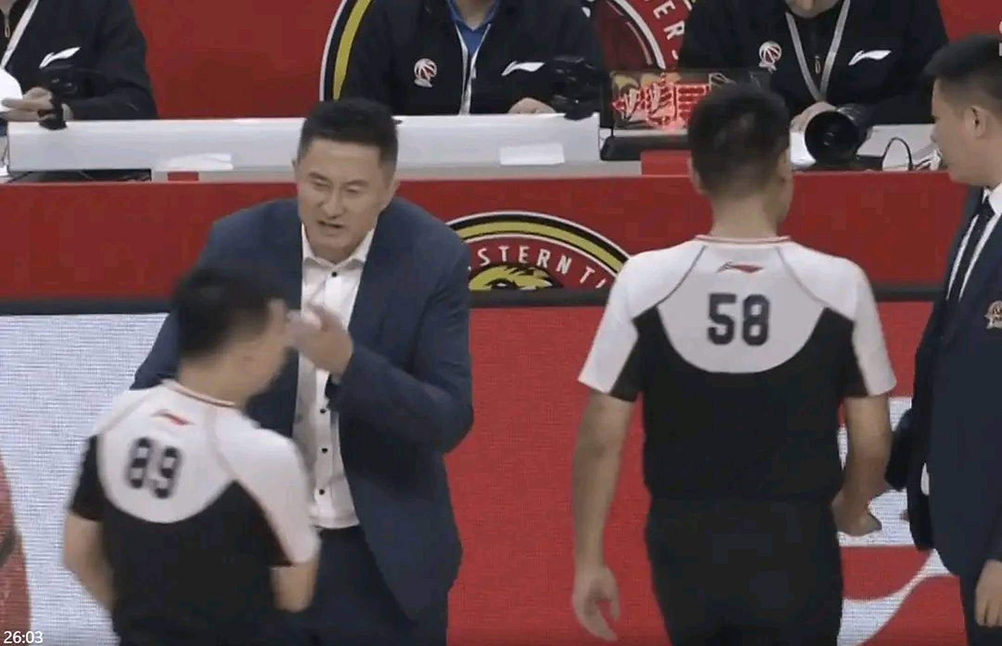 塞尔维亚队教练压力巨大！，杜兰特遭遇五持续失利引发球迷热议的简单介绍-金年会app