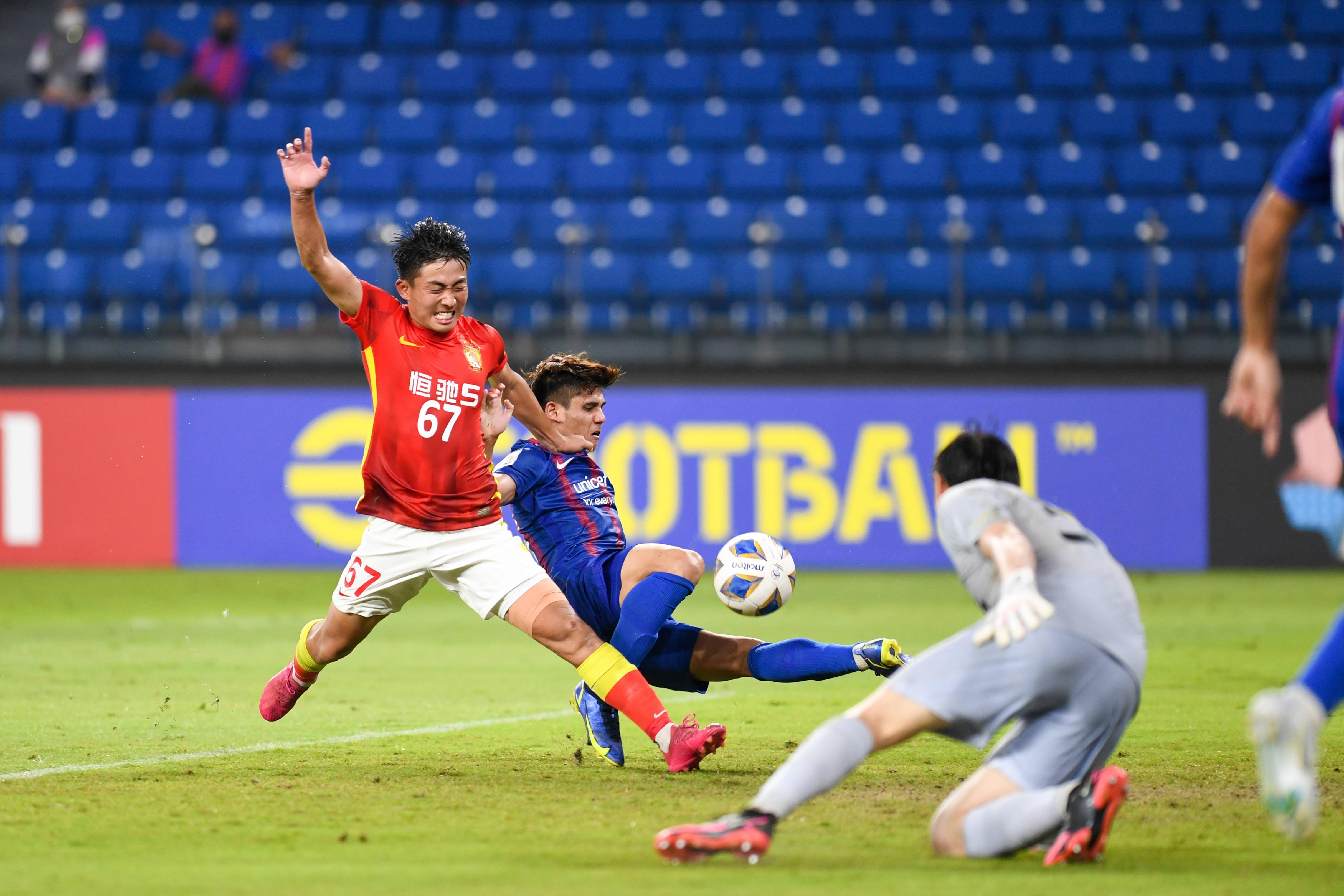 广州队发布备战花絮；关键时刻外线爆发；亚冠任务艰巨；年轻球员得到机会的简单介绍-金年会官网